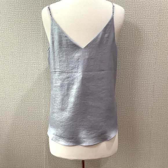 NWT Express Silver Sleeveless Evening Cami Top sz M Metallic Grey - Picture 4 of 6